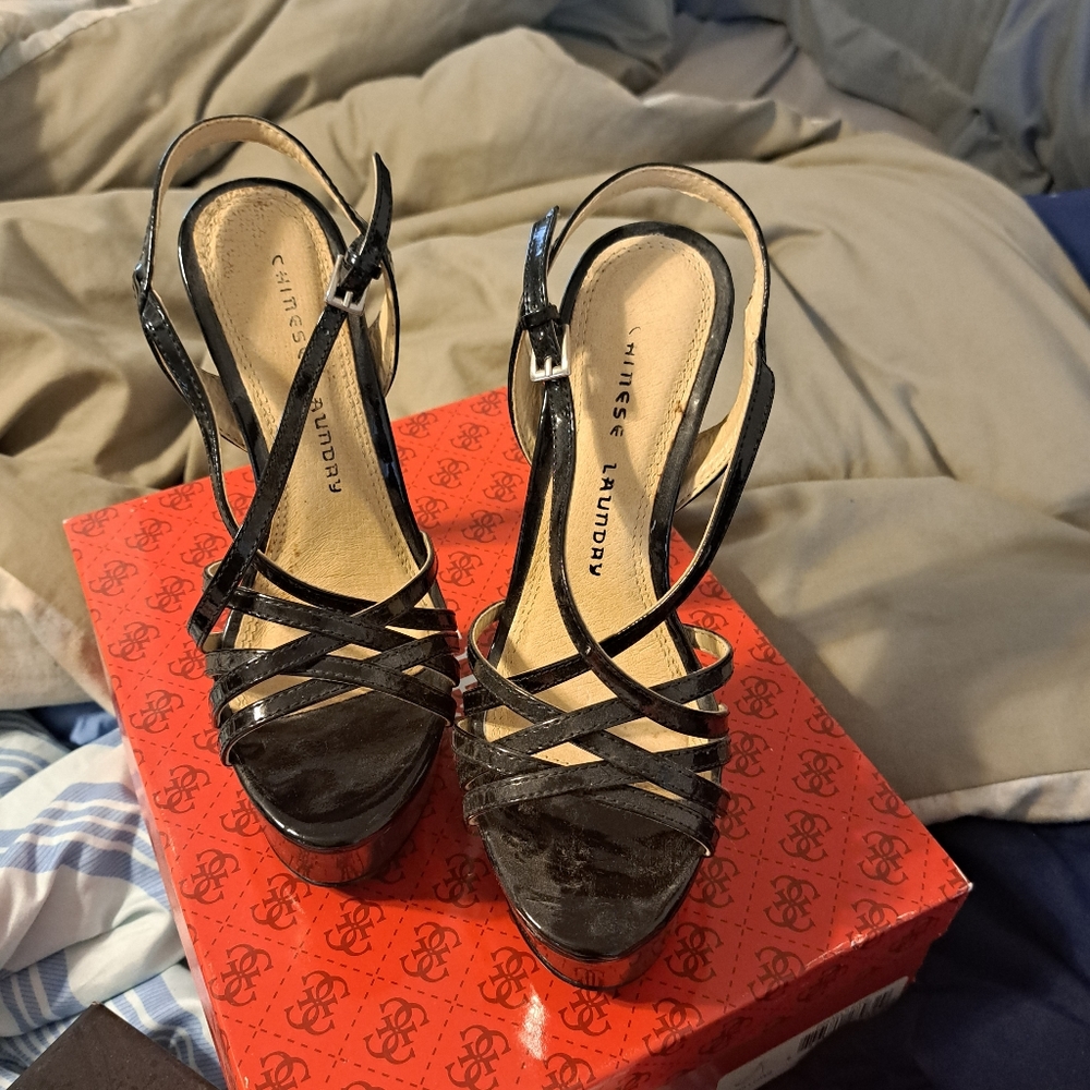 Heels - Picture 2 of 4